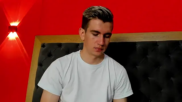 Snapshot of MikaelSlow chatting on 6, 2, 2026 MikaelSlow online show from 6, 2, 2026