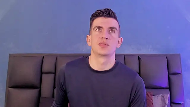 Snapshot of MikaelSlow chatting on 18, 1, 2026 MikaelSlow online show from 18, 1, 2026