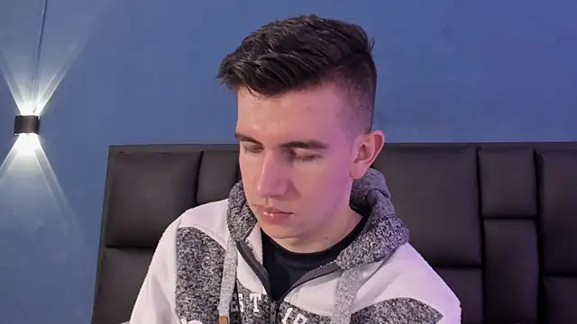 MikaelSlow online show from 8, 11, 2025