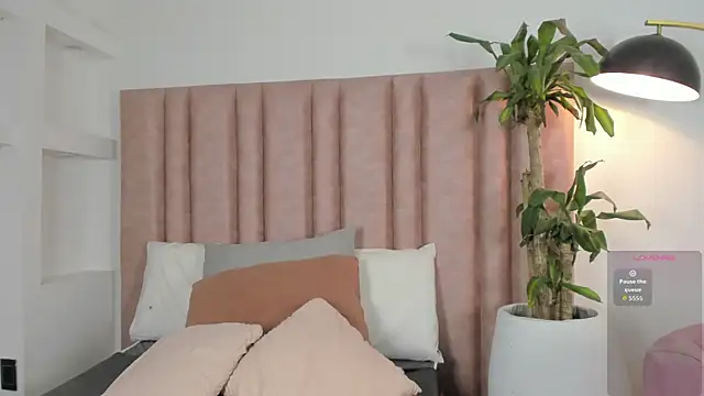 im alejandra  online show from 10, 1, 2026