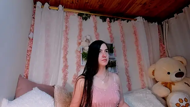 Idara and Edahi01 online show from 7, 11, 2025