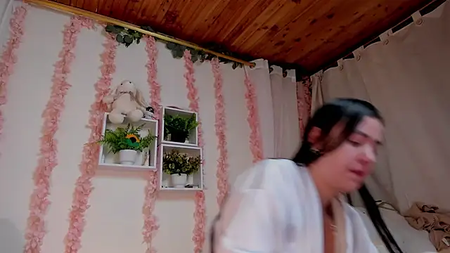 Idara and Edahi01 online show from 22, 10, 2025