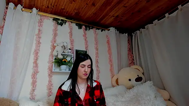 Idara and Edahi01 online show from 11, 11, 2025