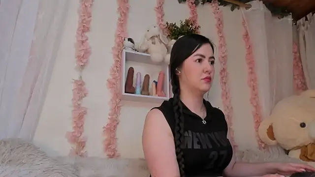 Idara and Edahi01 online show from 19, 3, 2026