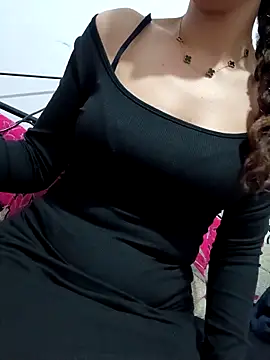 Fatina111 online show from 4, 2, 2026