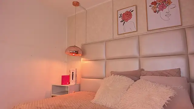 Snapshot of Aily_Yozuko chatting on 29, 10, 2025 Aily Yozuko online show from 29, 10, 2025