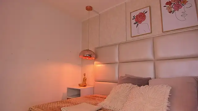 Snapshot of Aily_Yozuko chatting on 27, 10, 2025 Aily Yozuko online show from 27, 10, 2025