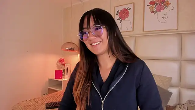 Aily Yozuko online show from 30, 7, 2026
