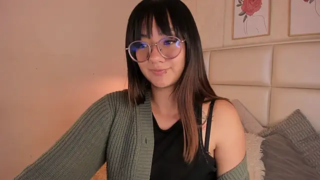 Aily Yozuko online show from 4, 8, 2026
