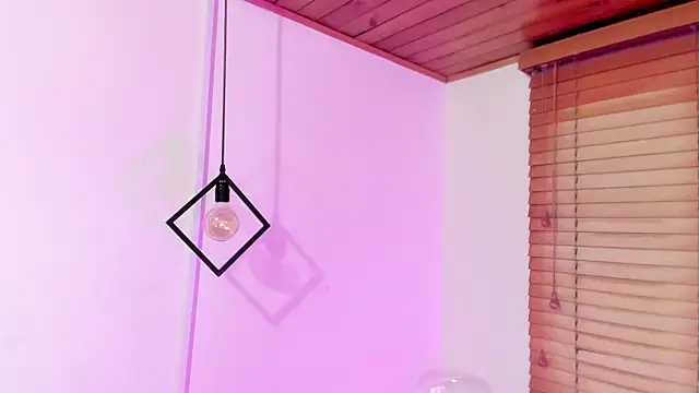 GENNESIS LOVE online show from 19, 12, 2025