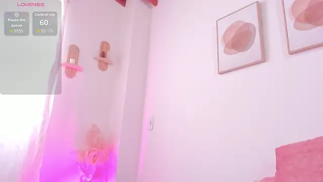 Mia 222 online show from 8, 9, 2025