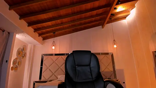 MarianneLane online show from 14, 1, 2025