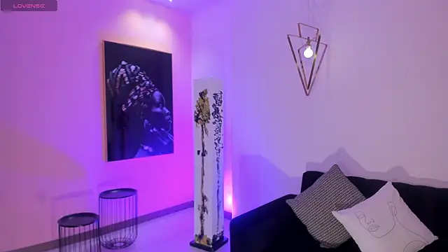 DonnaStonne online show from 21, 3, 2025