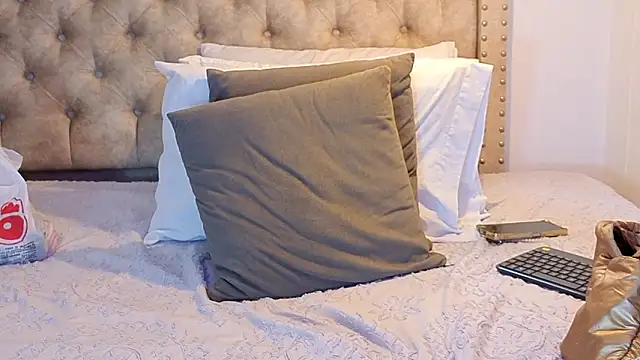 Anya Texas online show from 8, 2, 2026