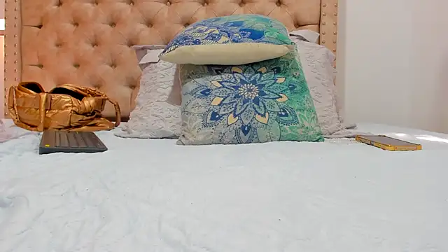 Anya Texas online show from 5, 10, 2025