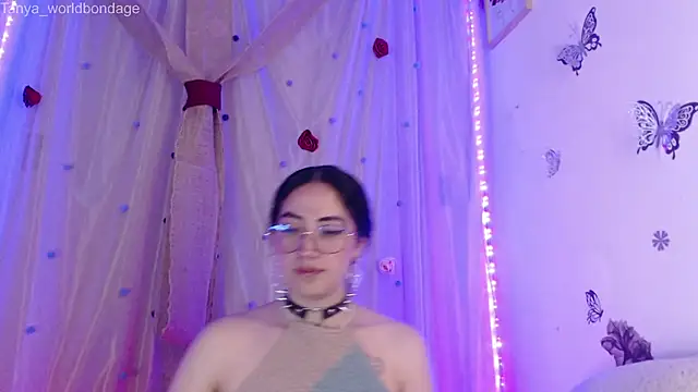 Snapshot of Tanya_WorldBondage chatting on 11, 7, 2026 Tanya WorldBondage online show from 11, 7, 2026