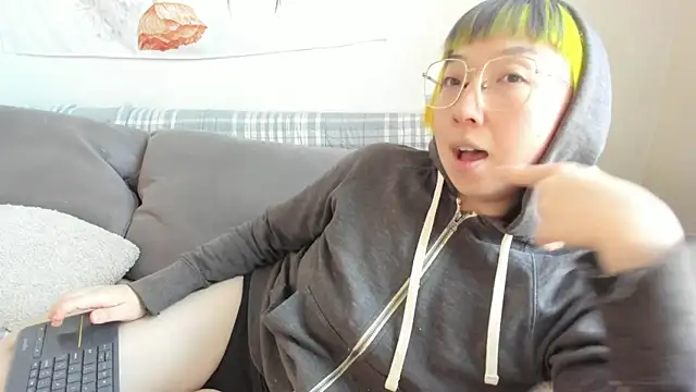 luxgray online show from 13, 2, 2026