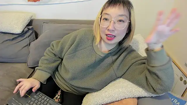 luxgray online show from 7, 3, 2025