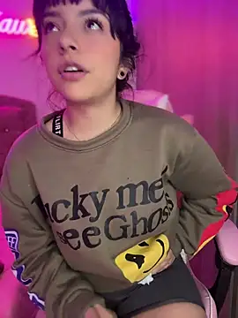 YovngBaby online show from 6, 6, 2026
