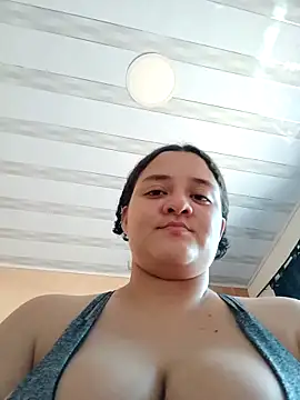 Snapshot of Liancy chatting on 5, 2, 2026 Liancy online show from 5, 2, 2026