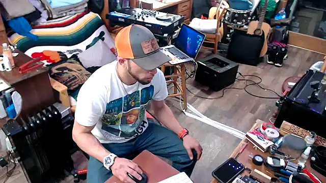 tongueispowerr6d9 online show from 11, 2, 2025