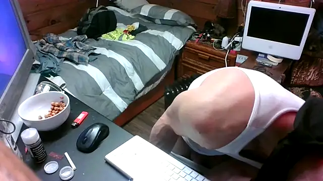 tongueispowerr6d9 online show from 3, 1, 2025