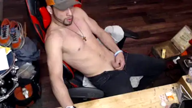 tongueispowerr6d9 online show from 4, 5, 2026