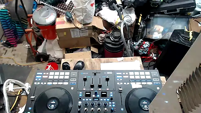 tongueispowerr6d9 online show from 10, 12, 2024