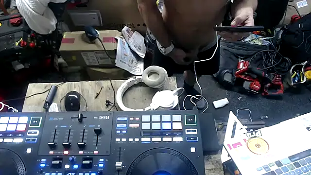 tongueispowerr6d9 online show from 5, 1, 2025