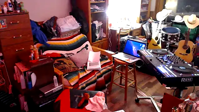 tongueispowerr6d9 online show from 11, 2, 2025