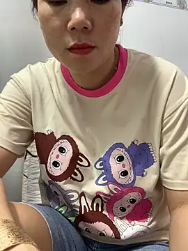 Baby-bigtits online show from 5, 11, 2025