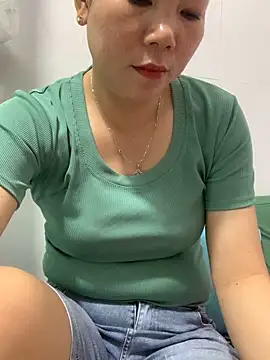 Baby-bigtits online show from 26, 9, 2025