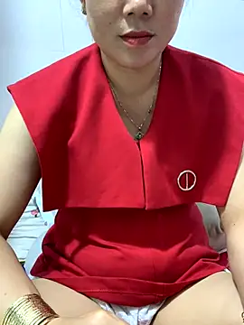 Baby-bigtits online show from 6, 11, 2025