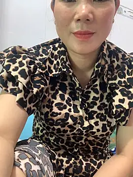 Baby-bigtits online show from 6, 10, 2025