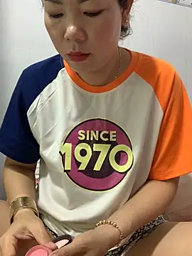 Baby-bigtits online show from 7, 11, 2025