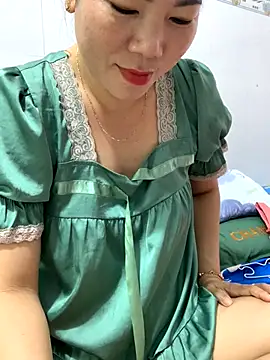 Baby-bigtits online show from 12, 11, 2025