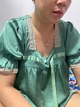 Baby-bigtits online show from 28, 9, 2025