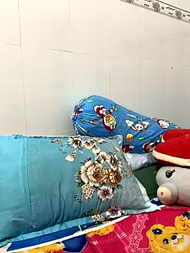 Baby-bigtits online show from 14, 11, 2025