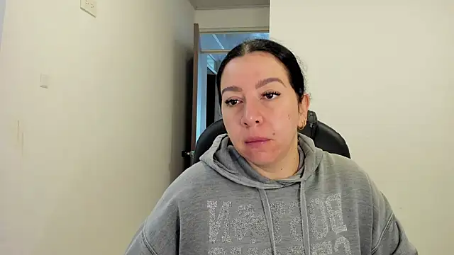 Snapshot of Im_coco chatting on 6, 5, 2026 Im coco online show from 6, 5, 2026