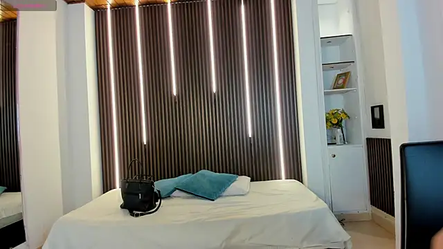 IsabellaaJoness online show from 9, 9, 2025