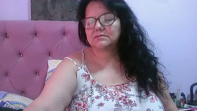 Snapshot of kassandra02 chatting on 6, 7, 2026 kassandra02 online show from 6, 7, 2026