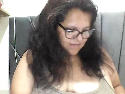 Snapshot of kassandra02 chatting on 3, 10, 2025 kassandra02 online show from 3, 10, 2025