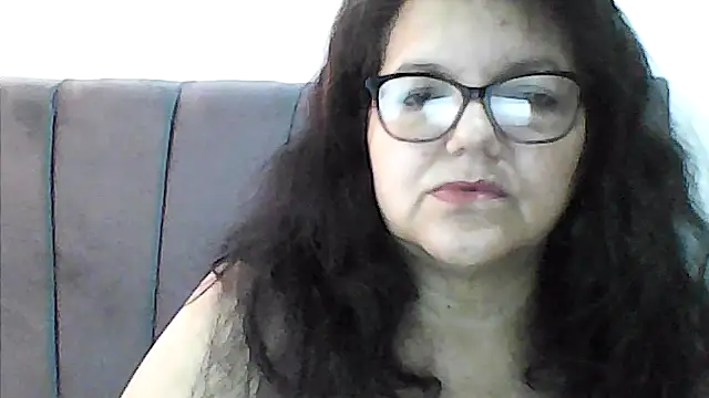 Snapshot of kassandra02 chatting on 28, 11, 2025 kassandra02 online show from 28, 11, 2025