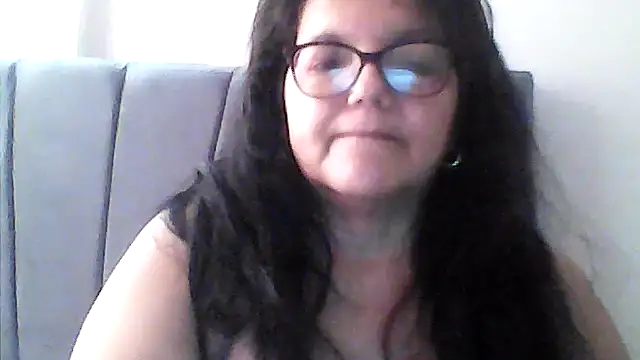 Snapshot of kassandra02 chatting on 5, 11, 2025 kassandra02 online show from 5, 11, 2025