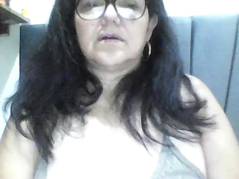 Snapshot of kassandra02 chatting on 13, 10, 2025 kassandra02 online show from 13, 10, 2025