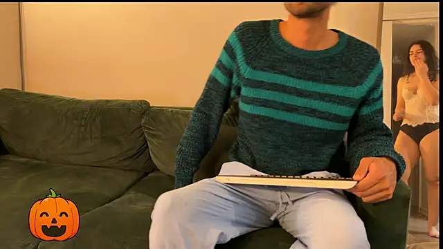 Redfloweer1 online show from 31, 10, 2025