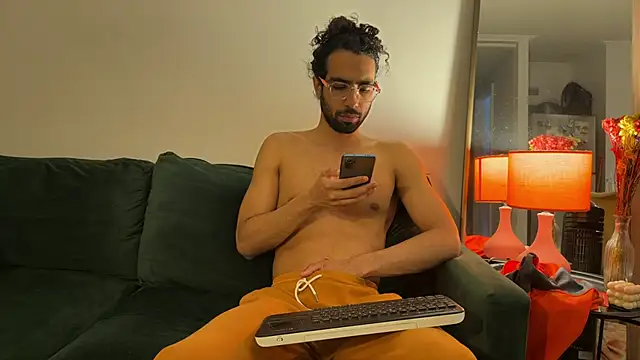 Redfloweer1 online show from 7, 10, 2025