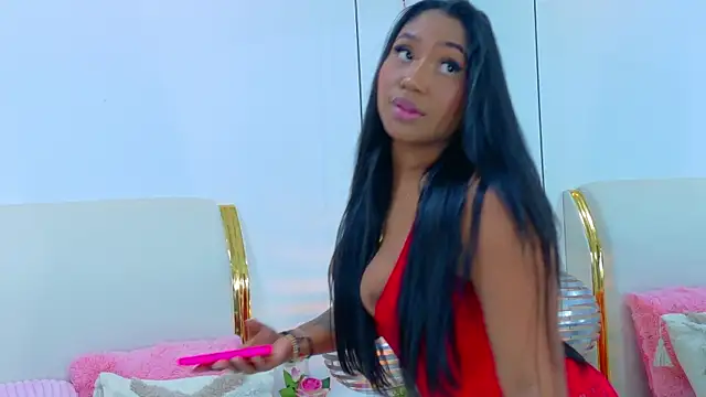 NaiomyLanes online show from 17, 4, 2026