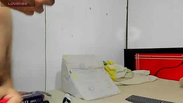 lauren-mark online show from 29, 9, 2025