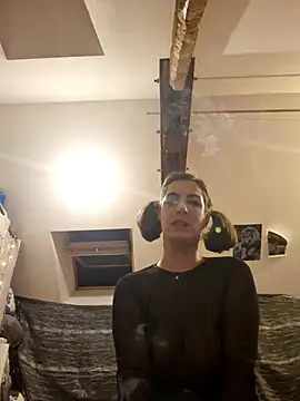 LoLa-69-X online show from 10, 11, 2025